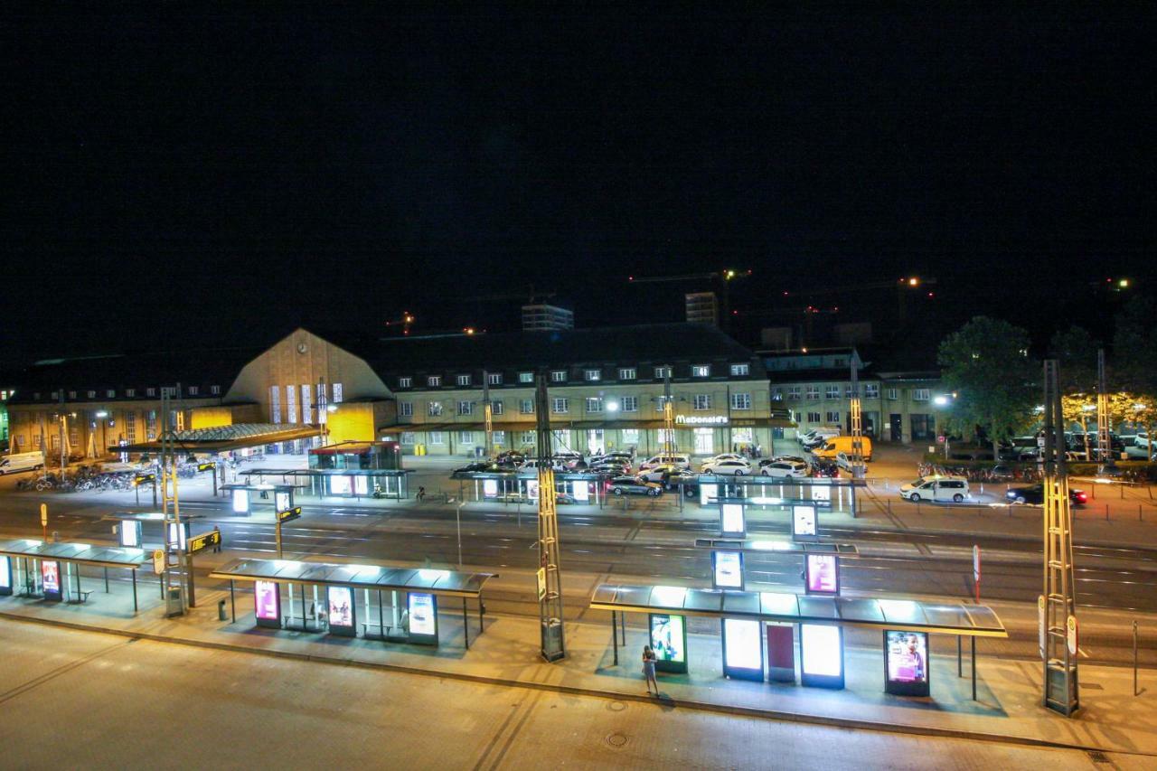 #Centralstation #130Qm Hauptbahnhof #Netflix Karlsruhe Eksteriør billede